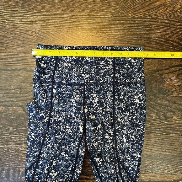 Athleta Blue Sandstone Salutation Pocket Leggings size XSMALL - Picture 10 of 11